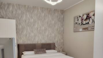 3 chambres, lit parapluie, Wi-Fi, draps fournis