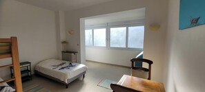 3 bedrooms - House with garden in the center of Royan. Beaches within 3 minutes' walk (Royan)