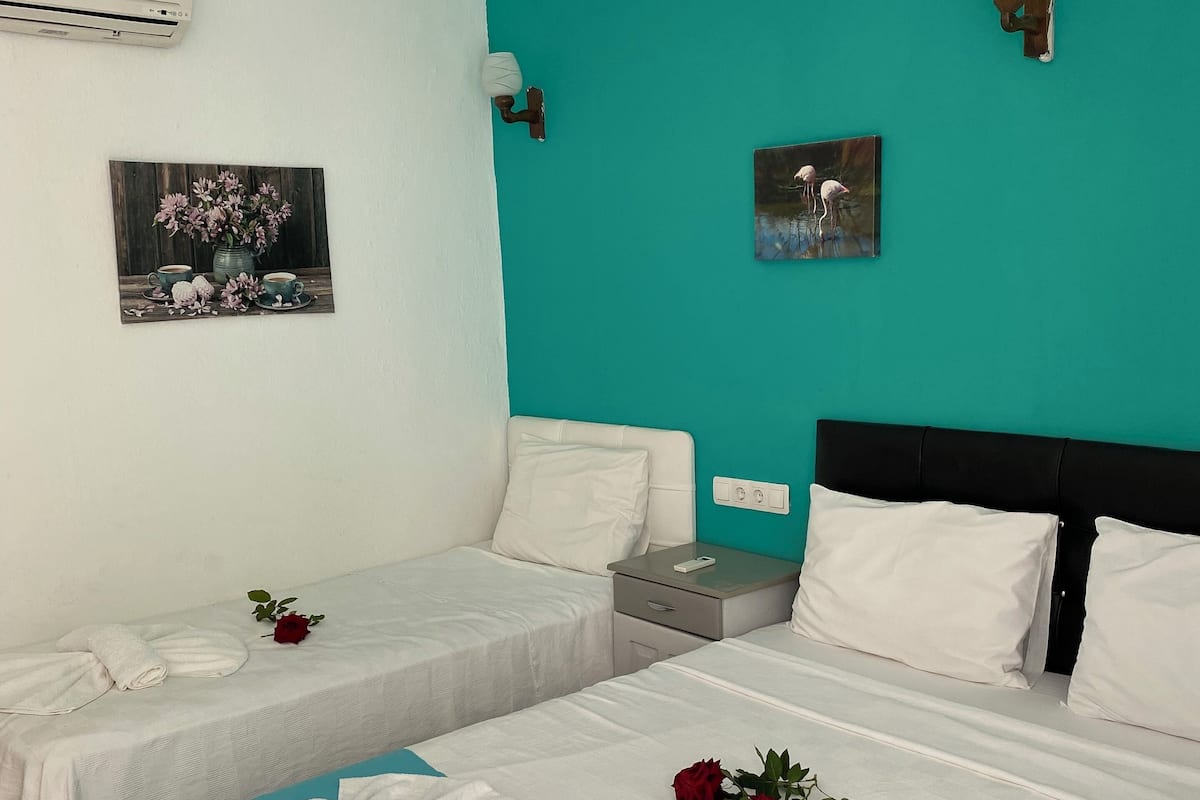 Triple Room, Balcony, Garden View