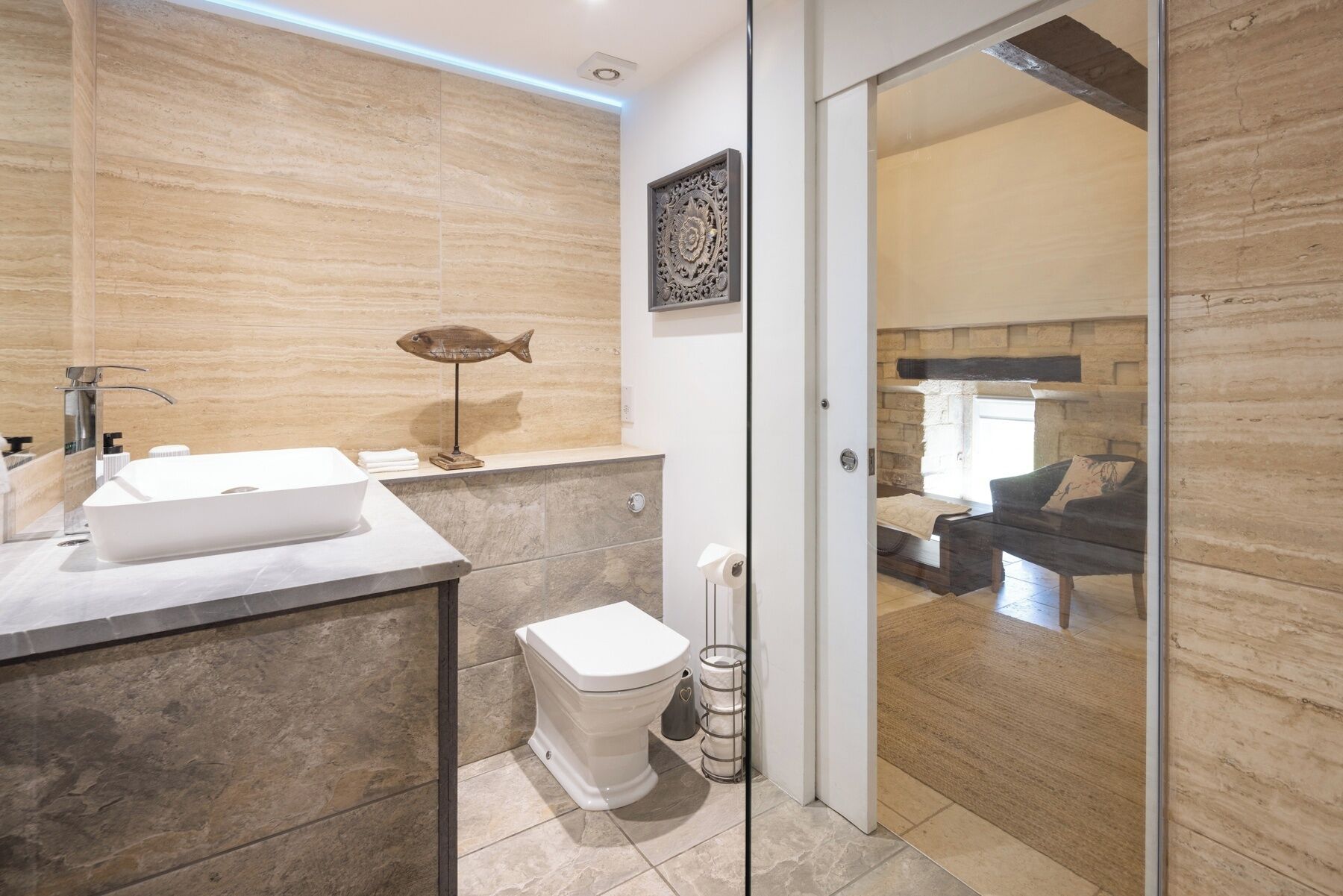 Cottage | Bathroom | Shower, towels
