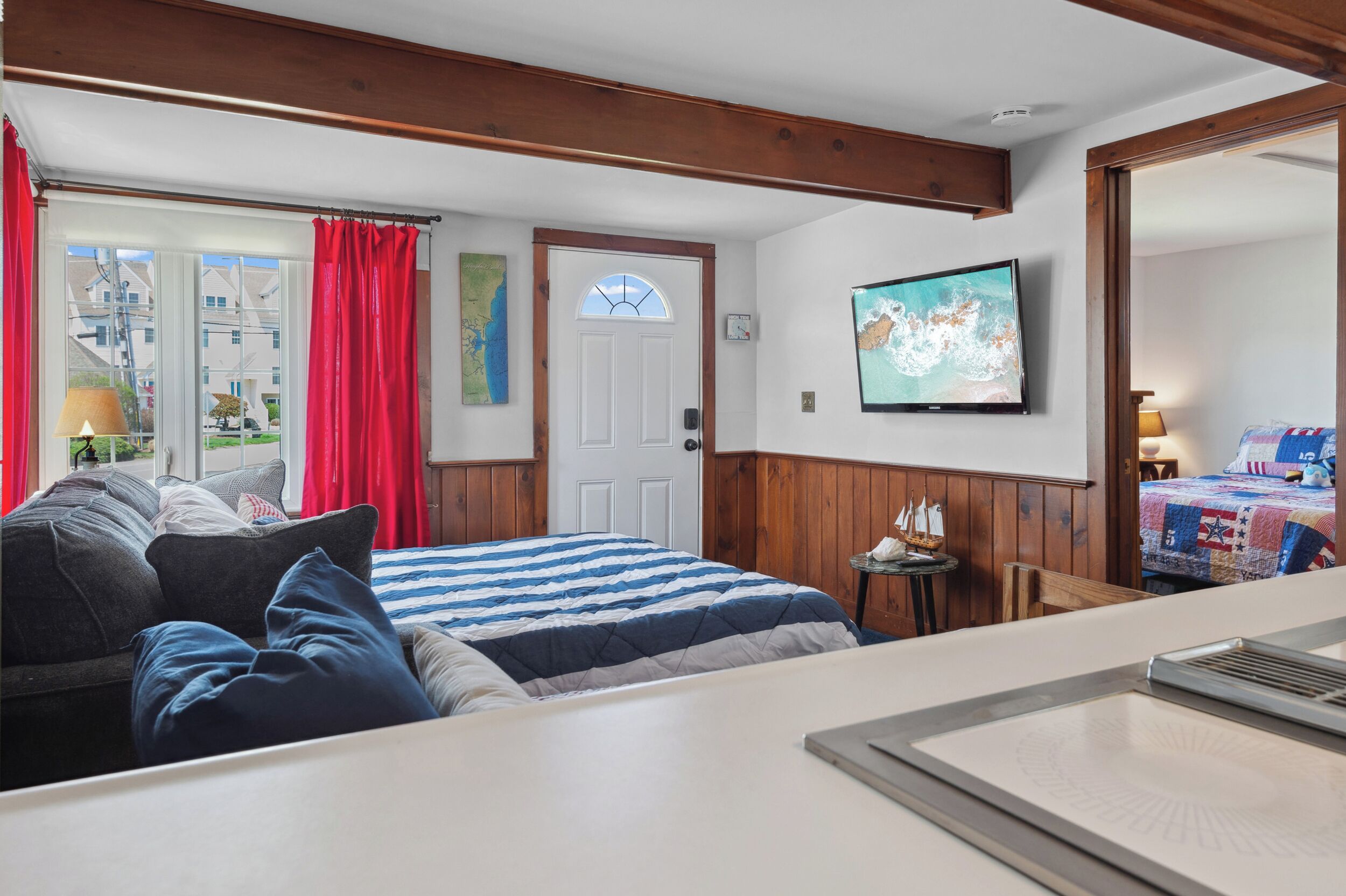 1 chambre, fer et planche à repasser, Wi-Fi gratuit, draps fournis