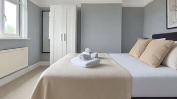 1 bedroom, iron/ironing board, free WiFi, bed sheets