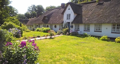 Fischerhuus Leck: Cozy vacation apartment for 2 people under thatch.