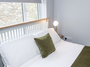3 habitaciones, decoración personalizada y muebles diferentes 