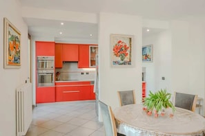 Apartment, Mehrere Betten, Terrasse, Bergblick (Sopra il Lago 4) | Speisen