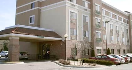 Coratel Inn & Suites by Jasper Wesley-Comfort 2 Queen Bed Non-Smoking