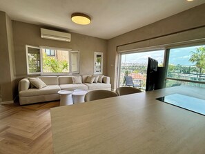 Smart TV - Jerusalem boutique and luxury apartment (Jerusalem)