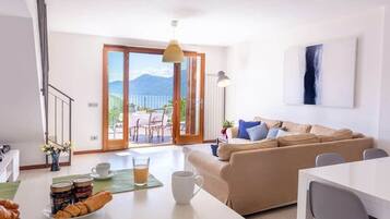 Townhouse, Beberapa Tempat Tidur, patio, pemandangan gunung (Villa Sereni) | Interior