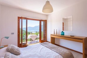 Ferienhaus, Mehrere Betten, Terrasse, Bergblick (Villa Caruso)