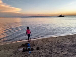 Tæt på stranden