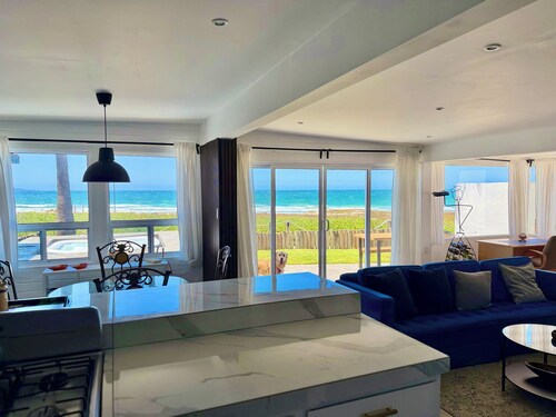 Casa Azul - beachfront jacuzzi & sunsets