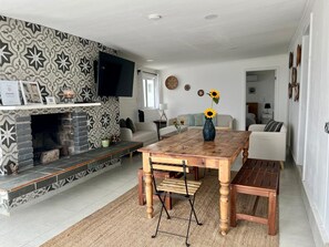 Dining - CASA BACCO- BEACH HOUSE (Ensenada)