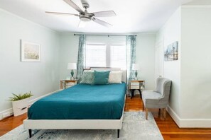 3 chambres, fer et planche à repasser, Wi-Fi, draps fournis