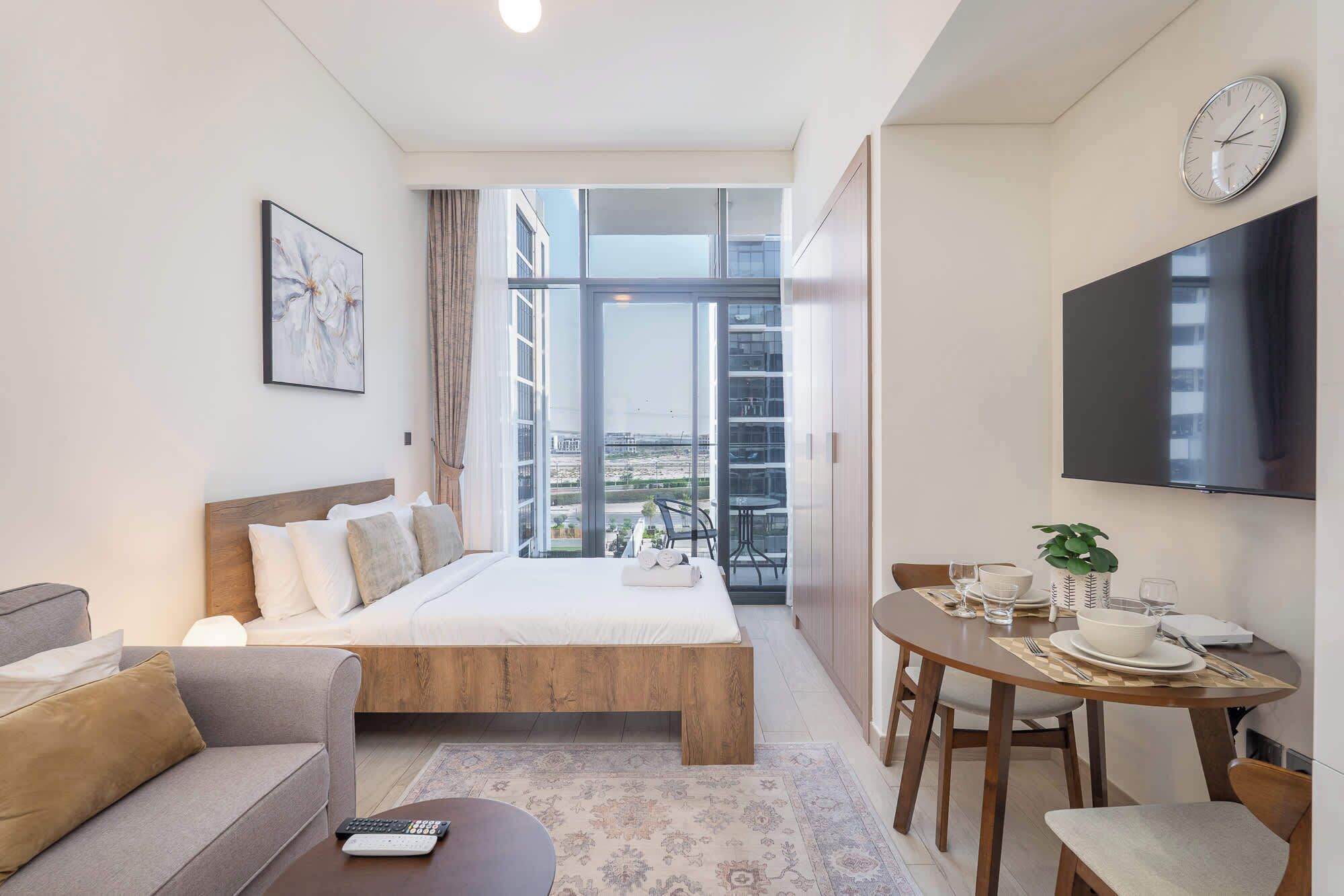 熨斗/熨衫板、Wi-Fi、床單