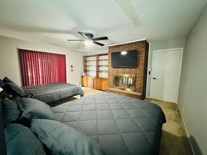 4 bedrooms, desk, iron/ironing board, travel crib