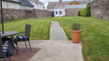 Khu ẩm thực ngoài trời