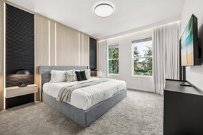 8 chambres, fer et planche à repasser, Wi-Fi, draps fournis