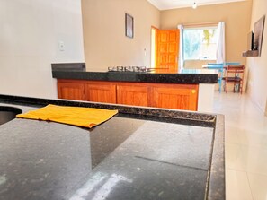 Family Apartment | Private kitchenette - Pousada e Flats Golden Goes (Porto Seguro)