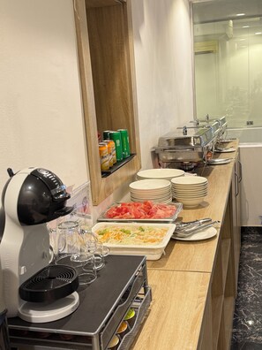 Free daily continental breakfast  - SAAFI Boutique Hotel (Abuja)