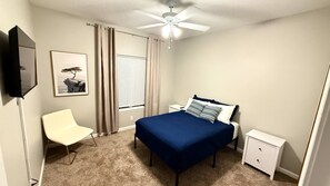 3 bedrooms, desk, free WiFi, bed sheets