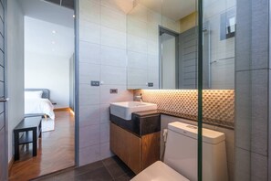 Villa, 4 chambres, piscine privée | Salle de bain