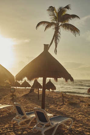 Private beach, white sand, snorkeling, beach bar