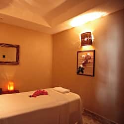 Soins corporels, massages des tissus profonds, massages suédois