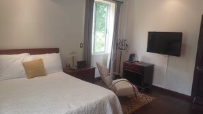 2 chambres, coffres-forts dans les chambres, bureau, Wi-Fi gratuit