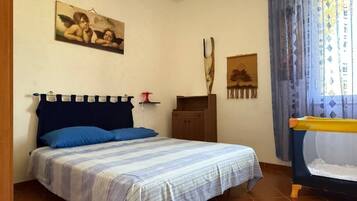 3 Schlafzimmer, Bügeleisen/Bügelbrett, WLAN, Bettwäsche