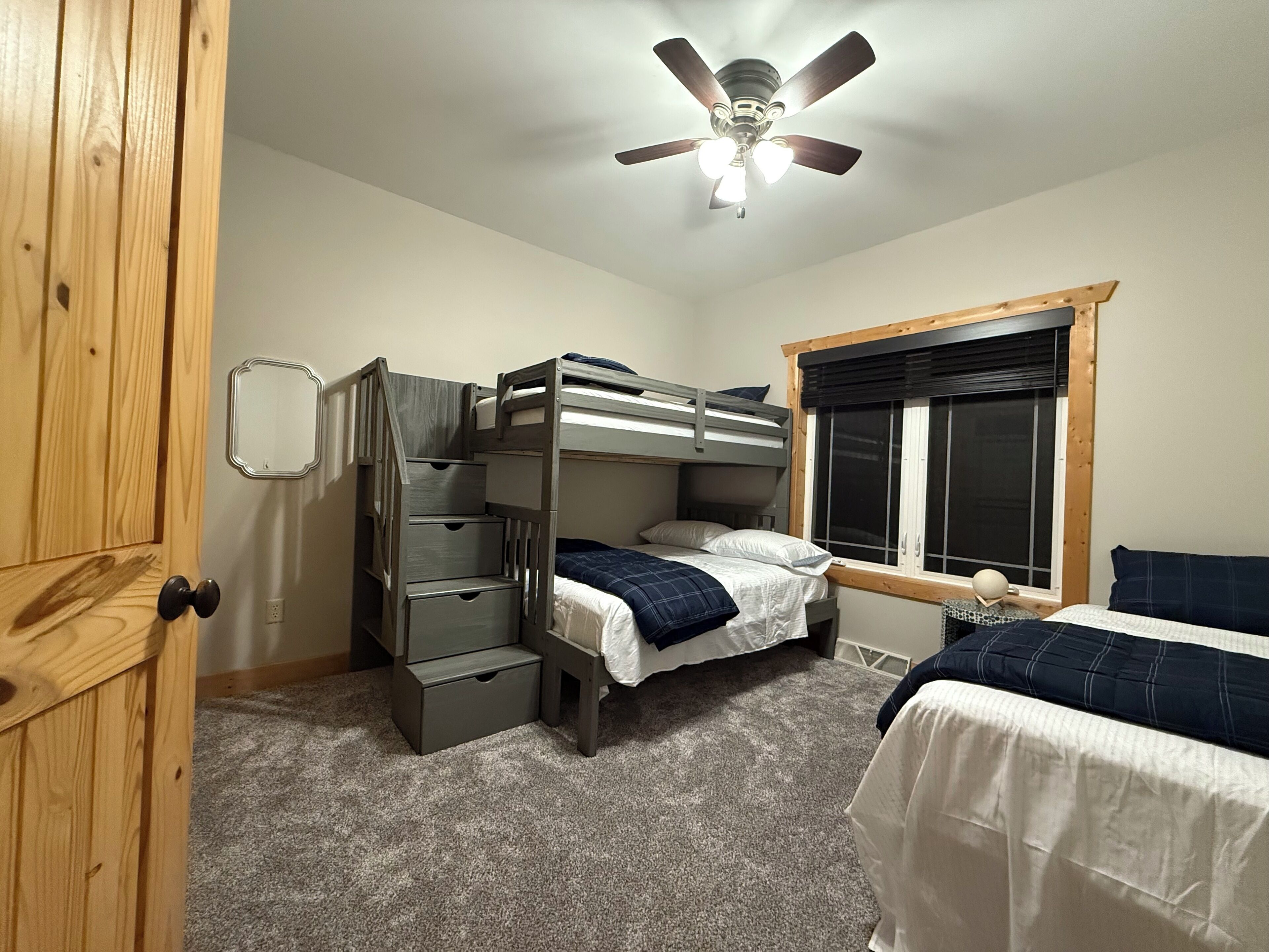 3 bedrooms, iron/ironing board, travel crib, free WiFi