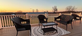 The Lakeview House
Hot tub/Games/Stunning Views