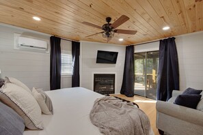 2 Schlafzimmer, Schreibtisch, Reisekinderbett, kostenloses WLAN