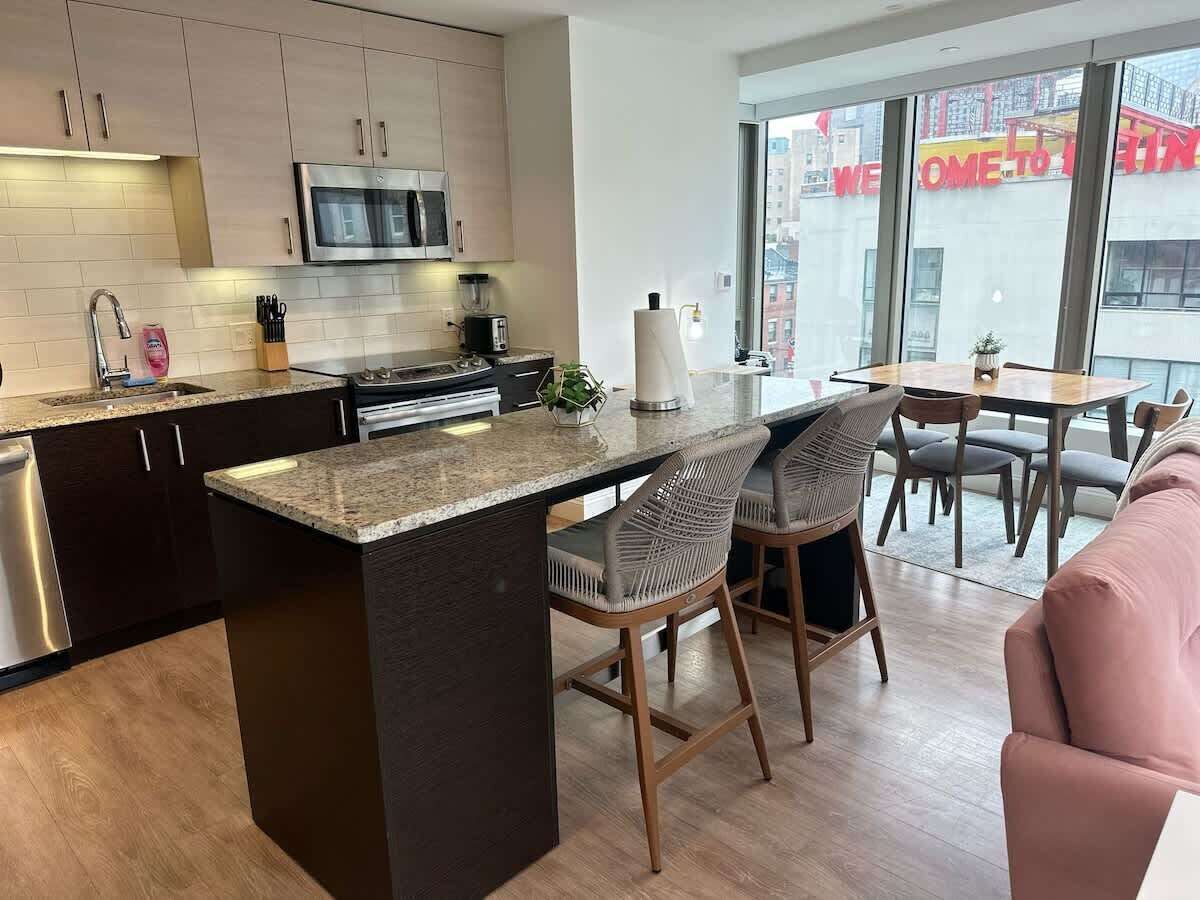 冷蔵庫、オーブン、コンロ、食器洗い機