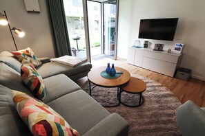 TV, books, stereo