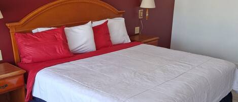 1 غرفة نوم ومكواة/لوح كي وواي فاي مجانًا وملاءات أسرّة