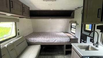 1 quarto, ferros/tábuas de passar roupa, Wi-Fi, roupa de cama