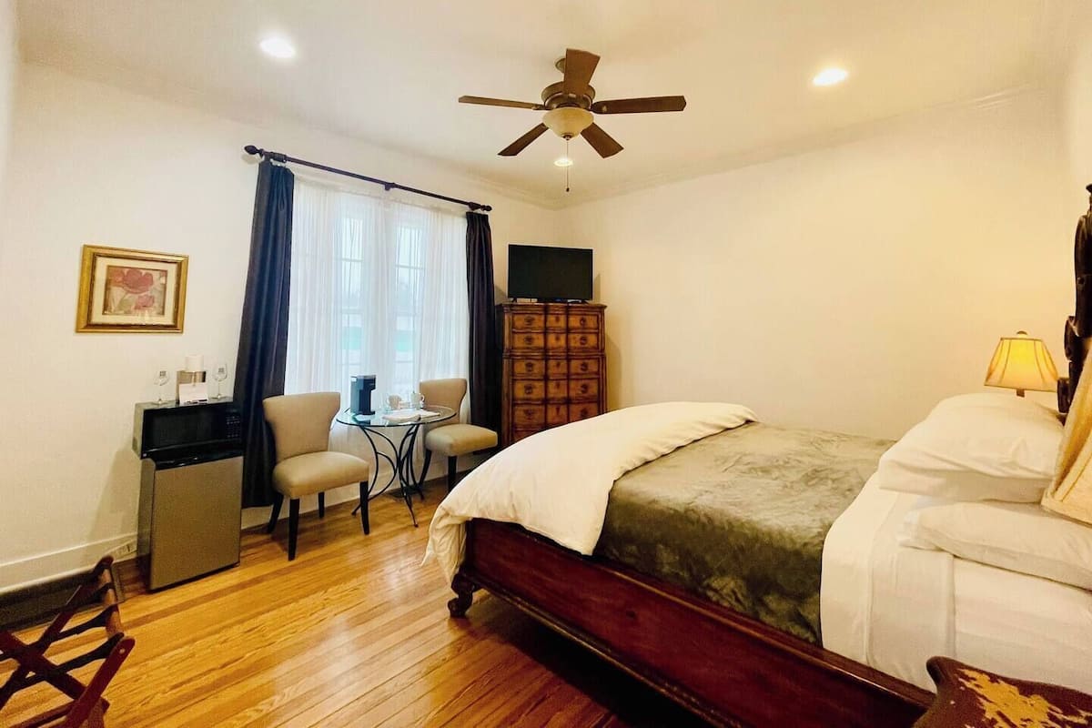 Standard Suite | Free WiFi