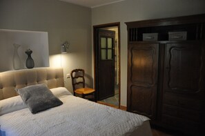 1 bedroom, iron/ironing board, bed sheets