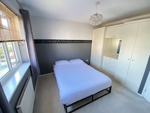 2 habitaciones y ropa de cama
