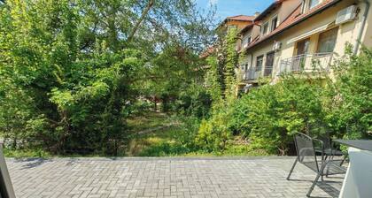 Charmantes, modern eingerichtetes Studio in einer ruhigen Gegend von Kecskemét