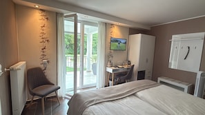 Double Room, Garden View | 1 bedroom, free WiFi