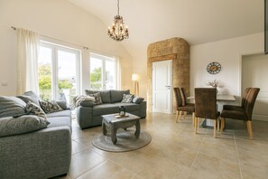 Leilighet | Oppholdsområde