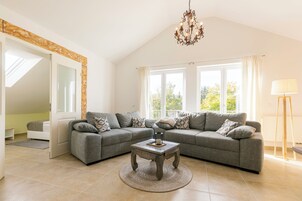 Apartment | Living area