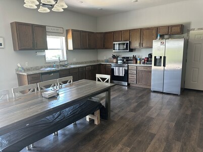 Charming 2-bedroom Shouse with WiFi, AC in lovely Allen