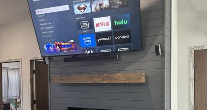 Charming 2-bedroom Shouse with WiFi, AC in lovely Allen