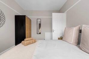 3 chambres, fer et planche Ă repasser, lit parapluie, Wi-Fi gratuit