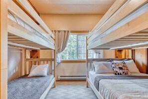 1 bedroom, iron/ironing board, travel crib, WiFi