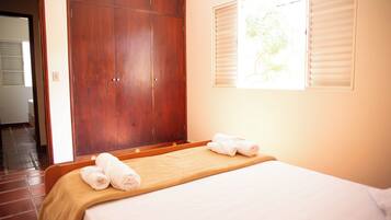 Villa | Iron/ironing board, free WiFi