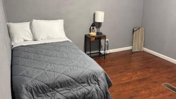 4 Schlafzimmer, Bügeleisen/Bügelbrett, WLAN, Bettwäsche