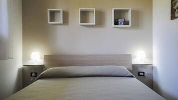 1 chambre, fer et planche Ă repasser, Wi-Fi, draps fournis